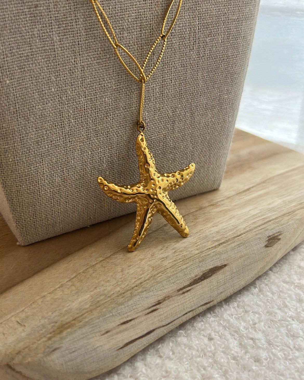 Collier PIA
