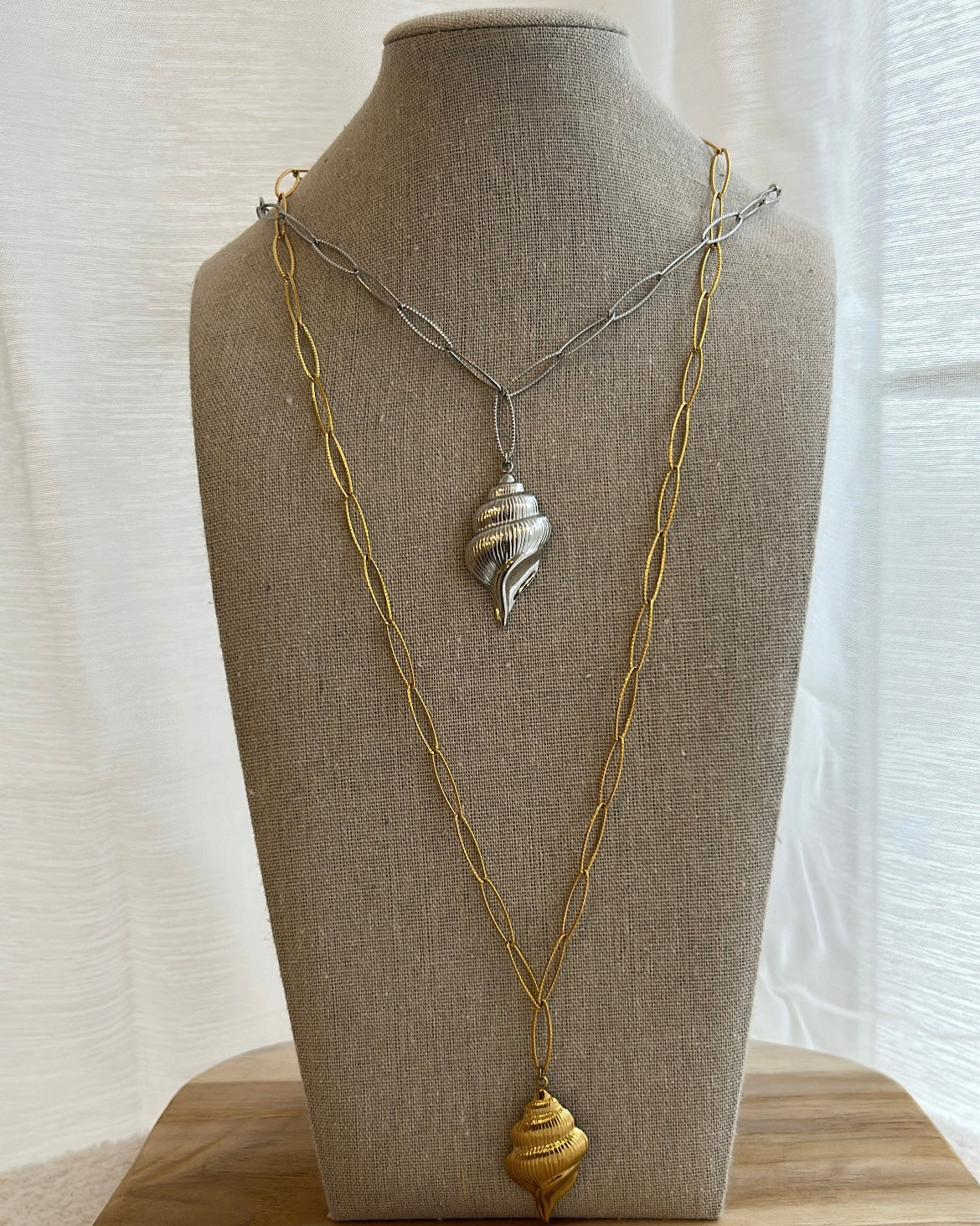 Collier ALMA