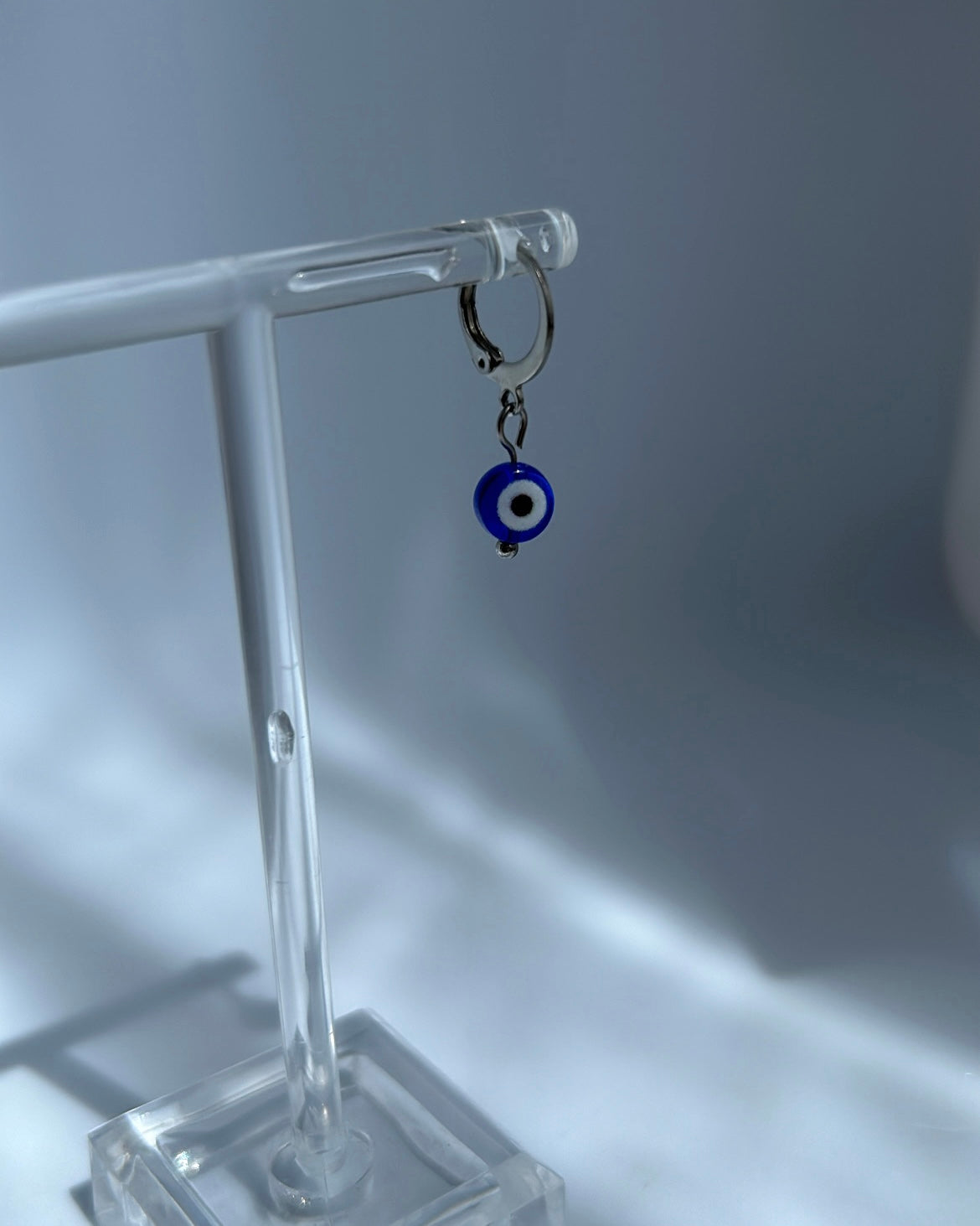 Monoboucle oeil grec | Argent