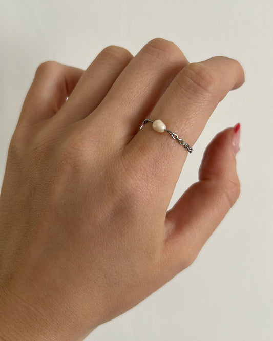 MARY ring | Money